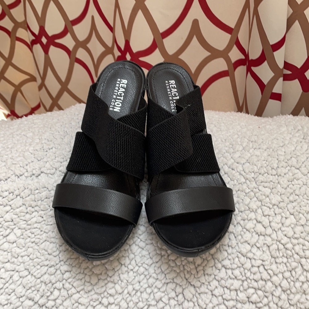 Kenneth Cole Reaction wedges